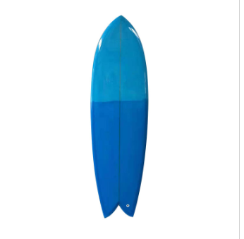 Pourquoi une planche de surf PU Fish devient-elle le choix incontournable pour des performances polyvalentes dans les vagues ?
